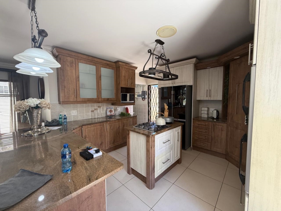 3 Bedroom Property for Sale in Linkside Western Cape